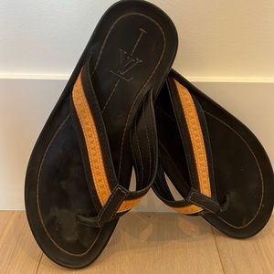 Louis Vuitton mens thong sandal